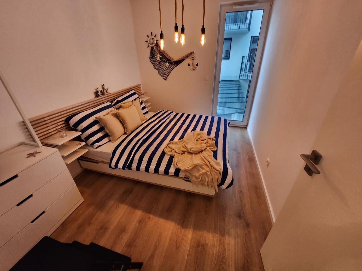 Mickey Apartment Old Town Братислава Екстериор снимка